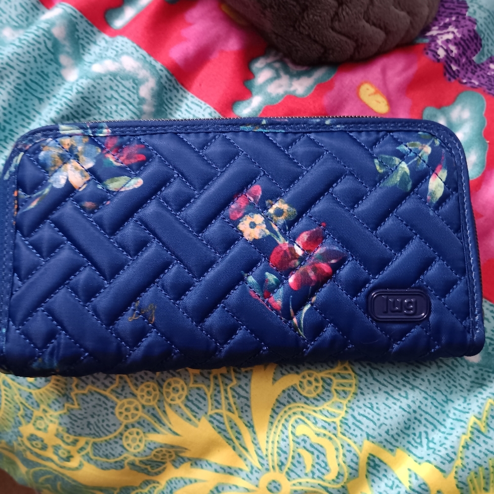Lug Handspring RFID Wallet Bouquet Blue Zip-Top Clutch